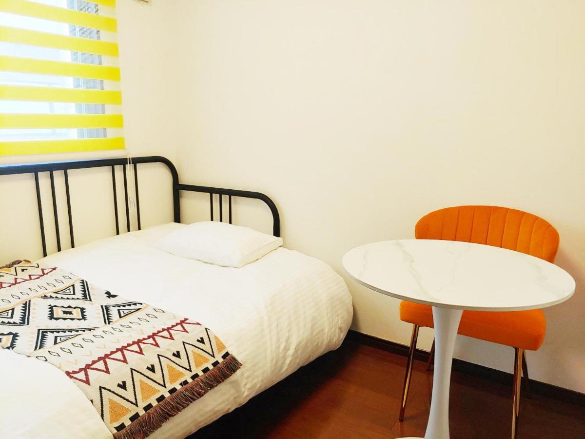 メゾンドオーク 新大久保 Apartamento Tóquio Exterior foto
